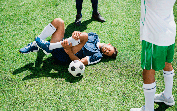 Atletas: qual o treinamento mais eficiente para evitar lesões no futebol?